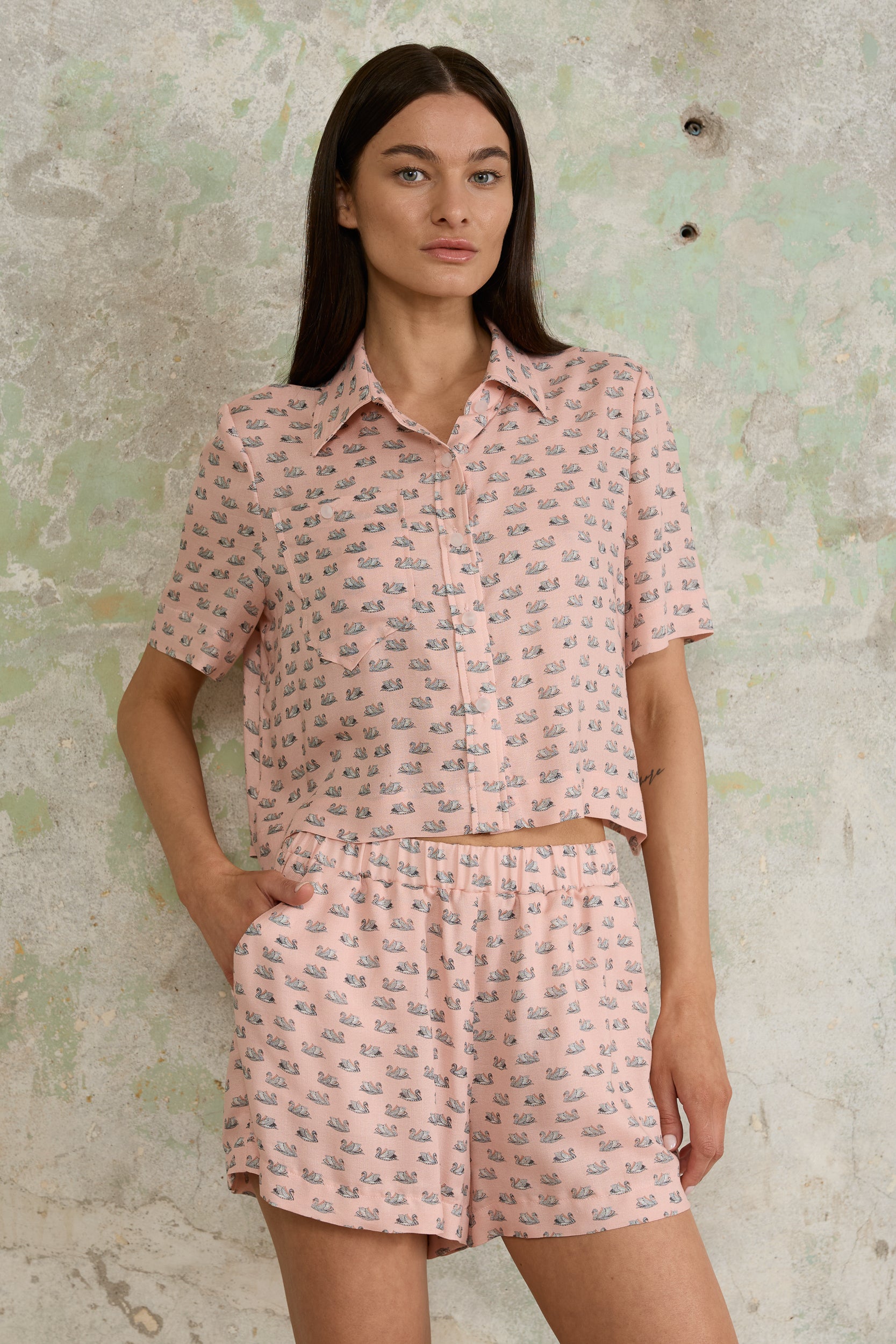 Swan Grace Shorts