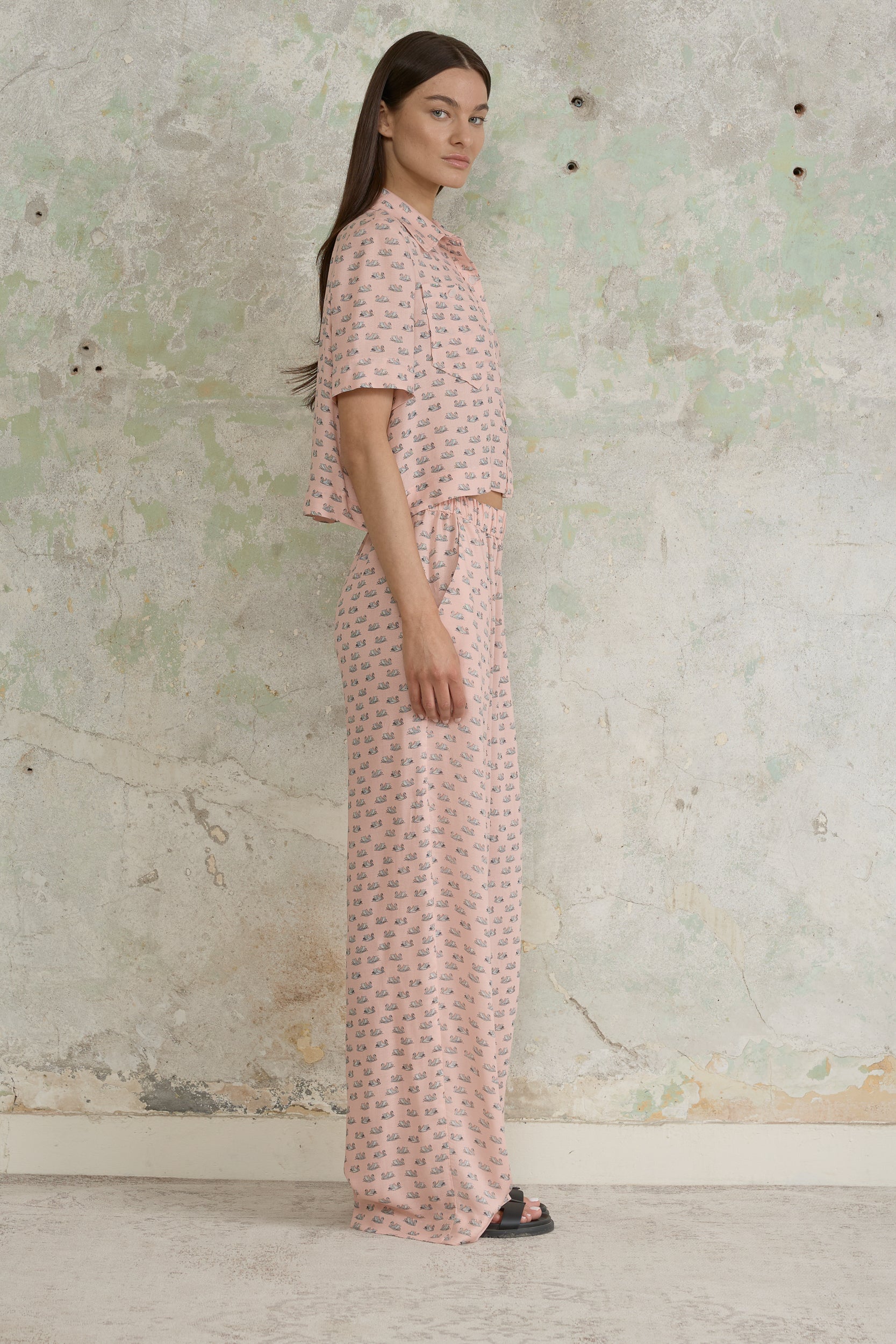 Swan Grace Shirt