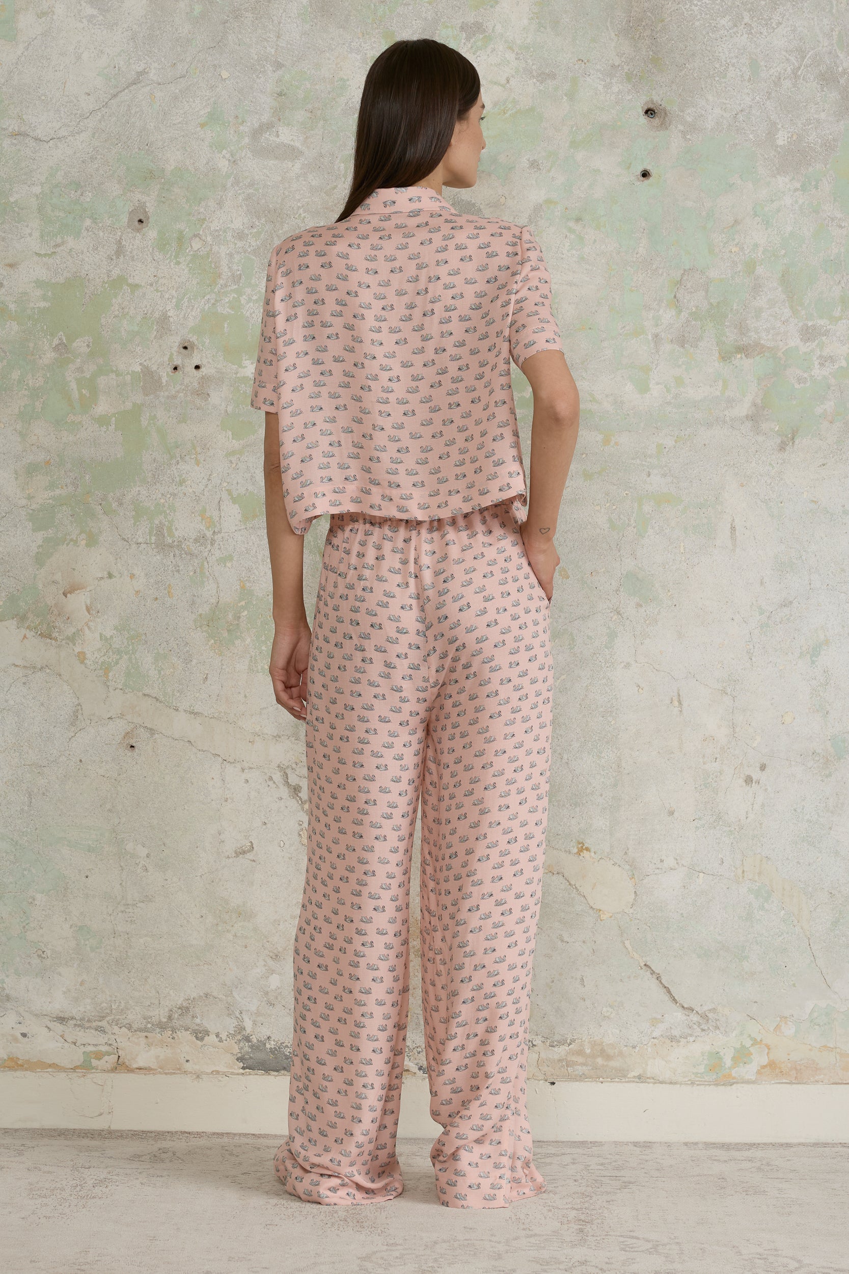 Swan Grace Shirt