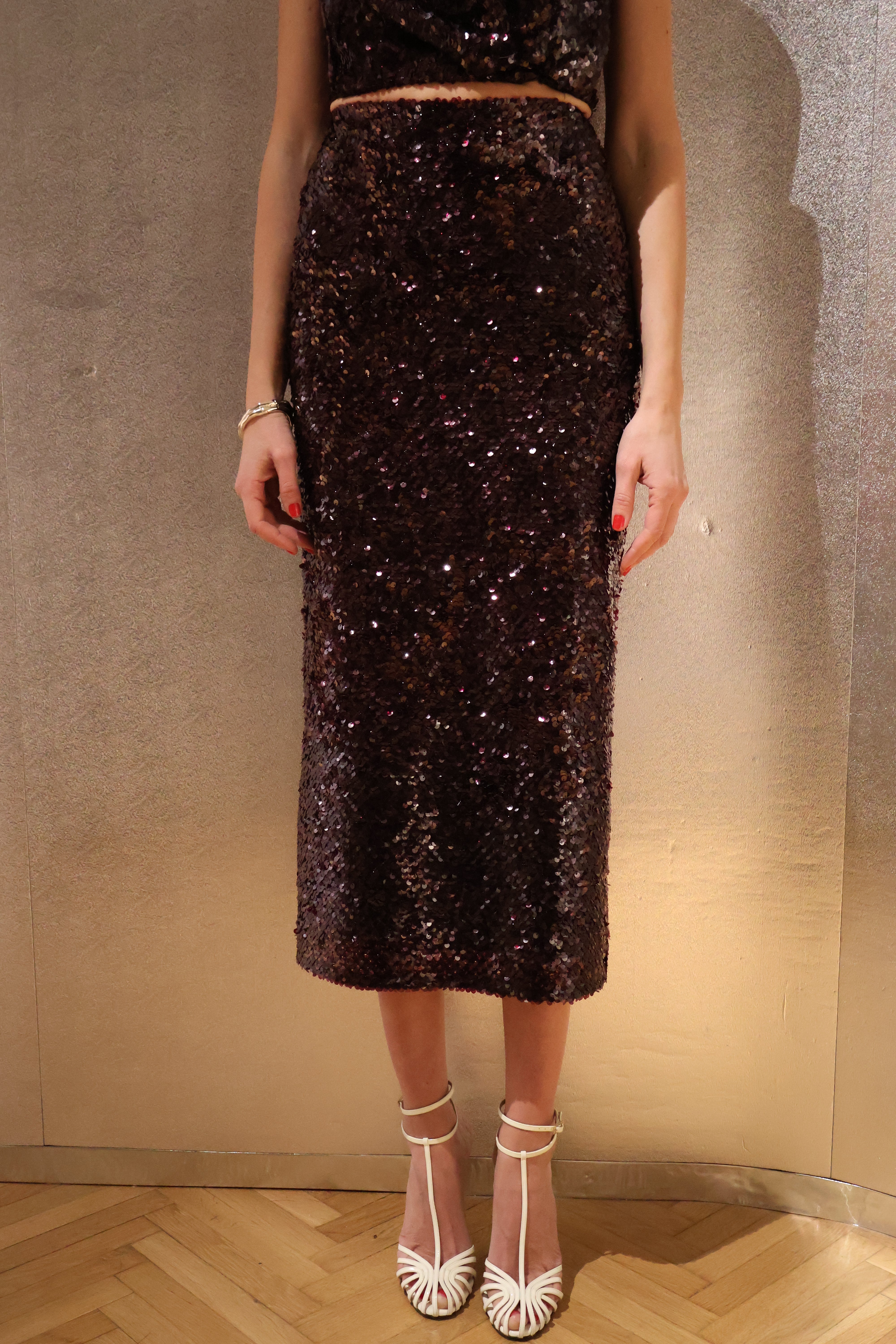 Sleek Wine Sequin Midi Skirt